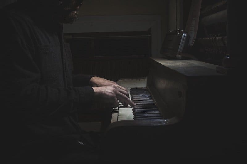 canciones tristes piano