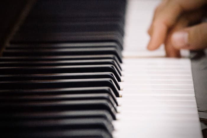 learn piano application on line