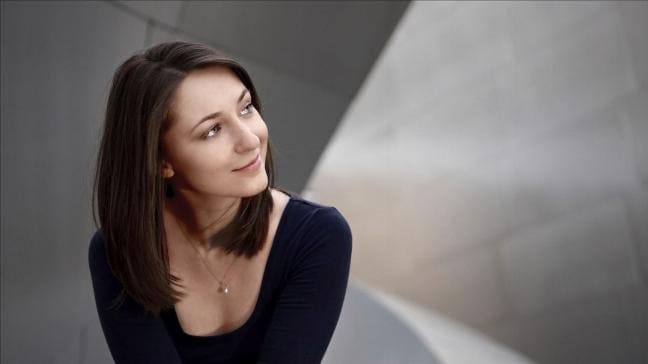 sonya belousova berühmter pianist